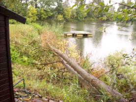 Sturmschadenbeseitigung am Baggersee